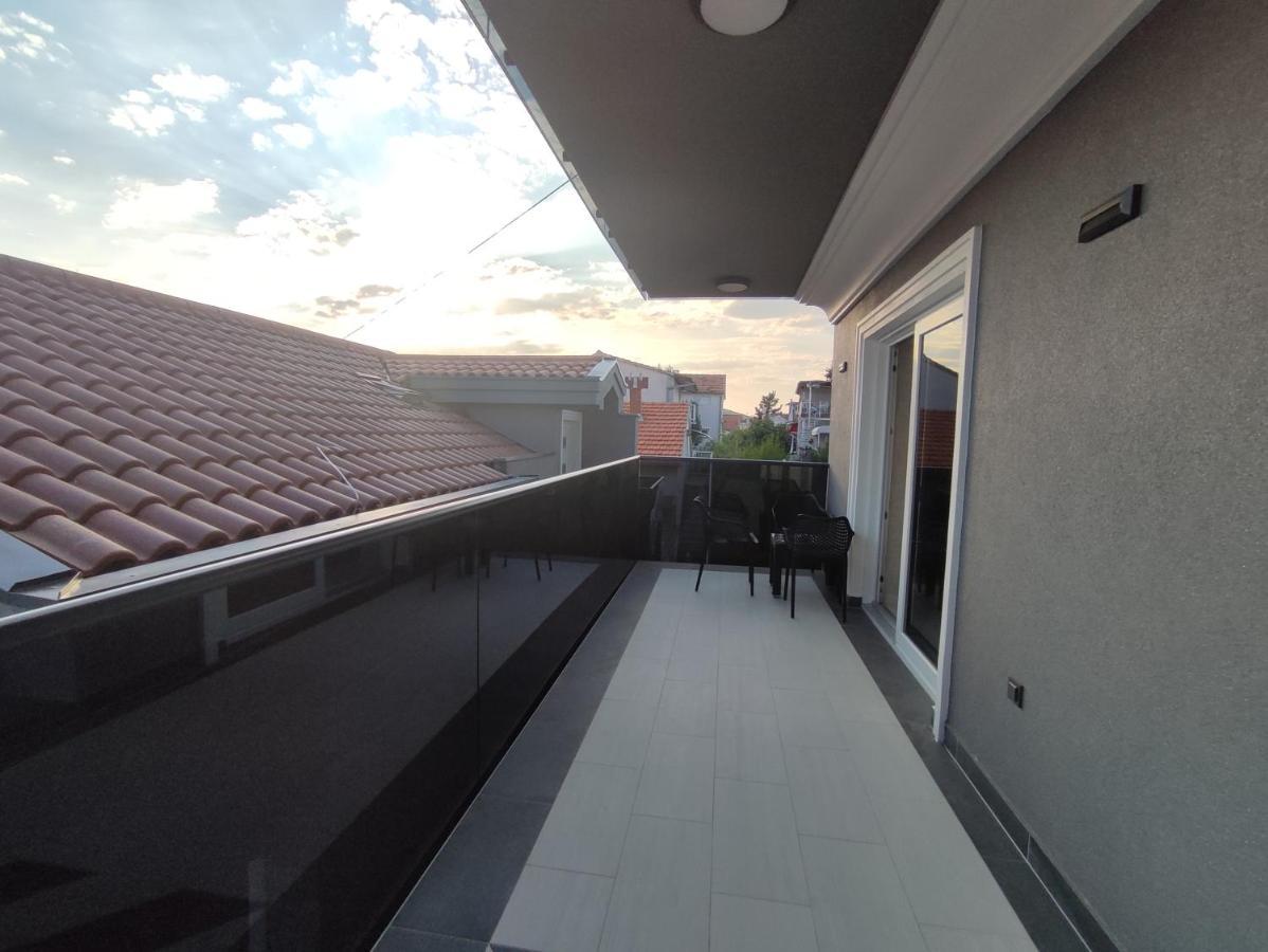 Luxury Apartments-La Dino Maky Водице Экстерьер фото