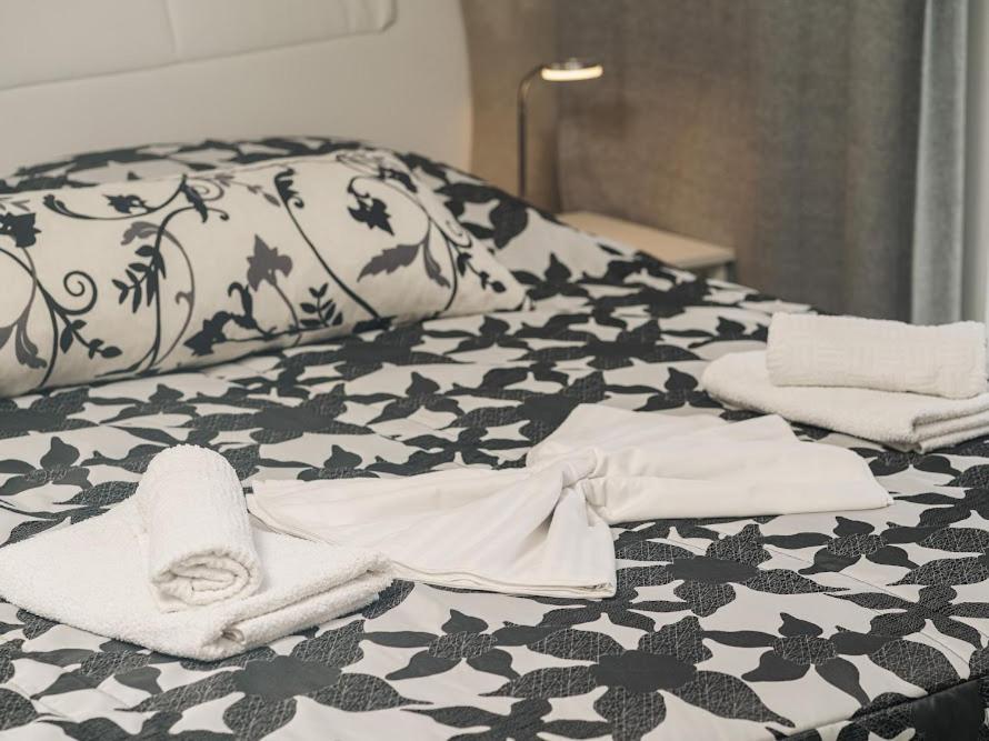 Luxury Apartments-La Dino Maky Водице Номер фото