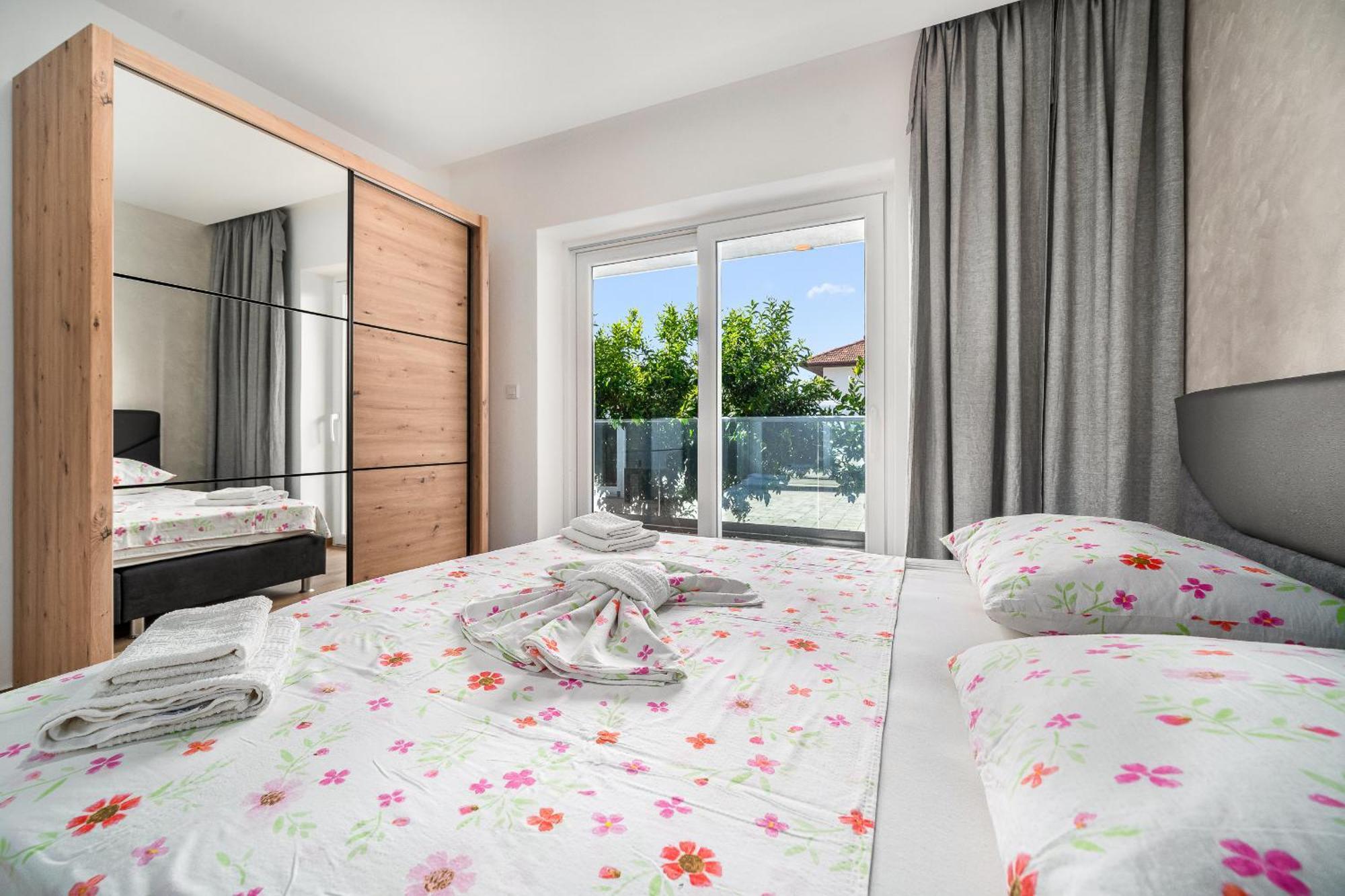 Luxury Apartments-La Dino Maky Водице Номер фото