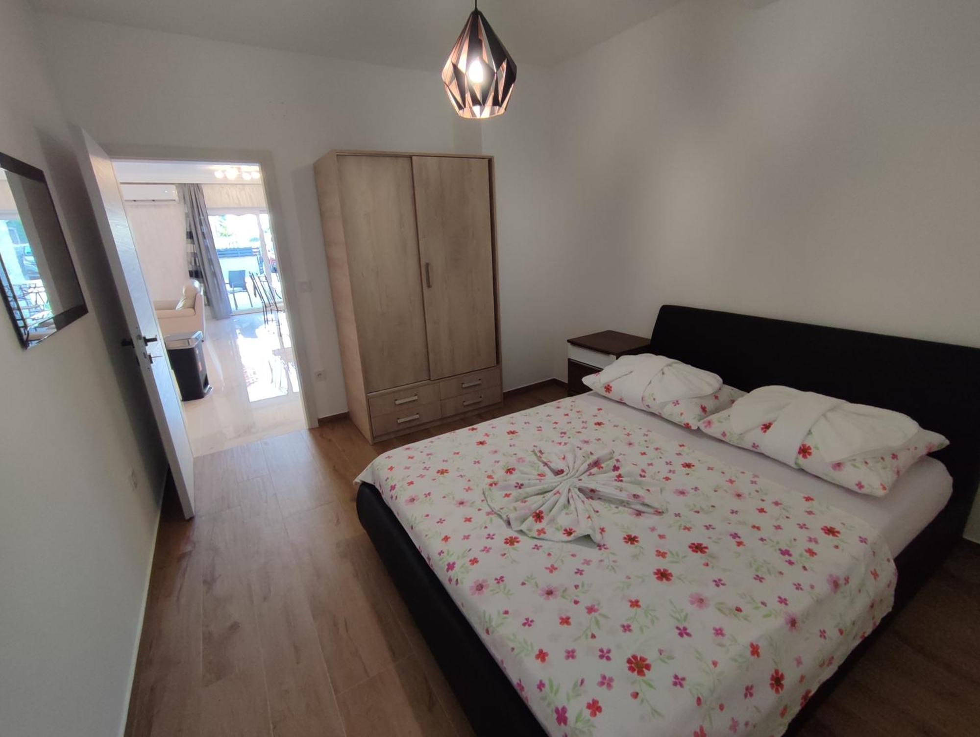 Luxury Apartments-La Dino Maky Водице Номер фото